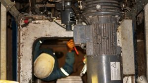 مشکلات رایج آسانسور و راه حل های قطعی چرا آسانسور خراب می شود؟